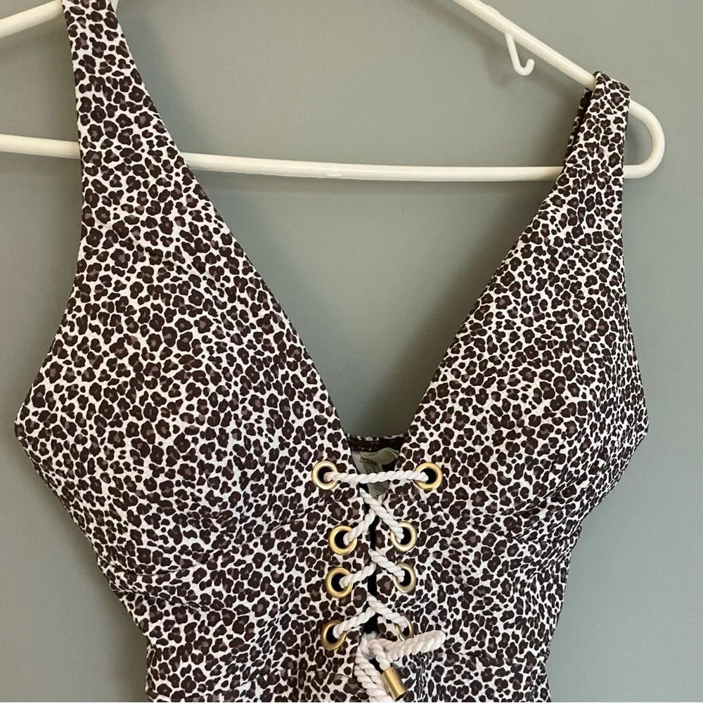 3 for $30 | NWOT SEA LEVEL SWIM Australia Wild Cat Lace Up One Piece Swimsuit - Picture 6 of 15